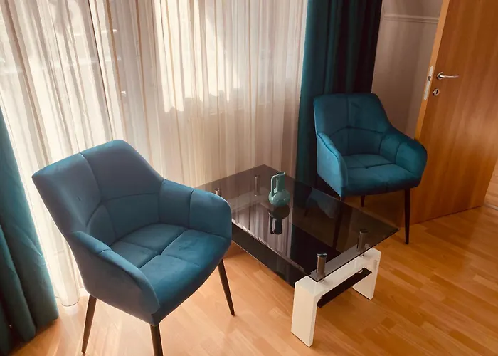 Kiara Háza * Debrecen